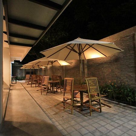 Citilike Hotel Lombok Mataram Bagian luar foto